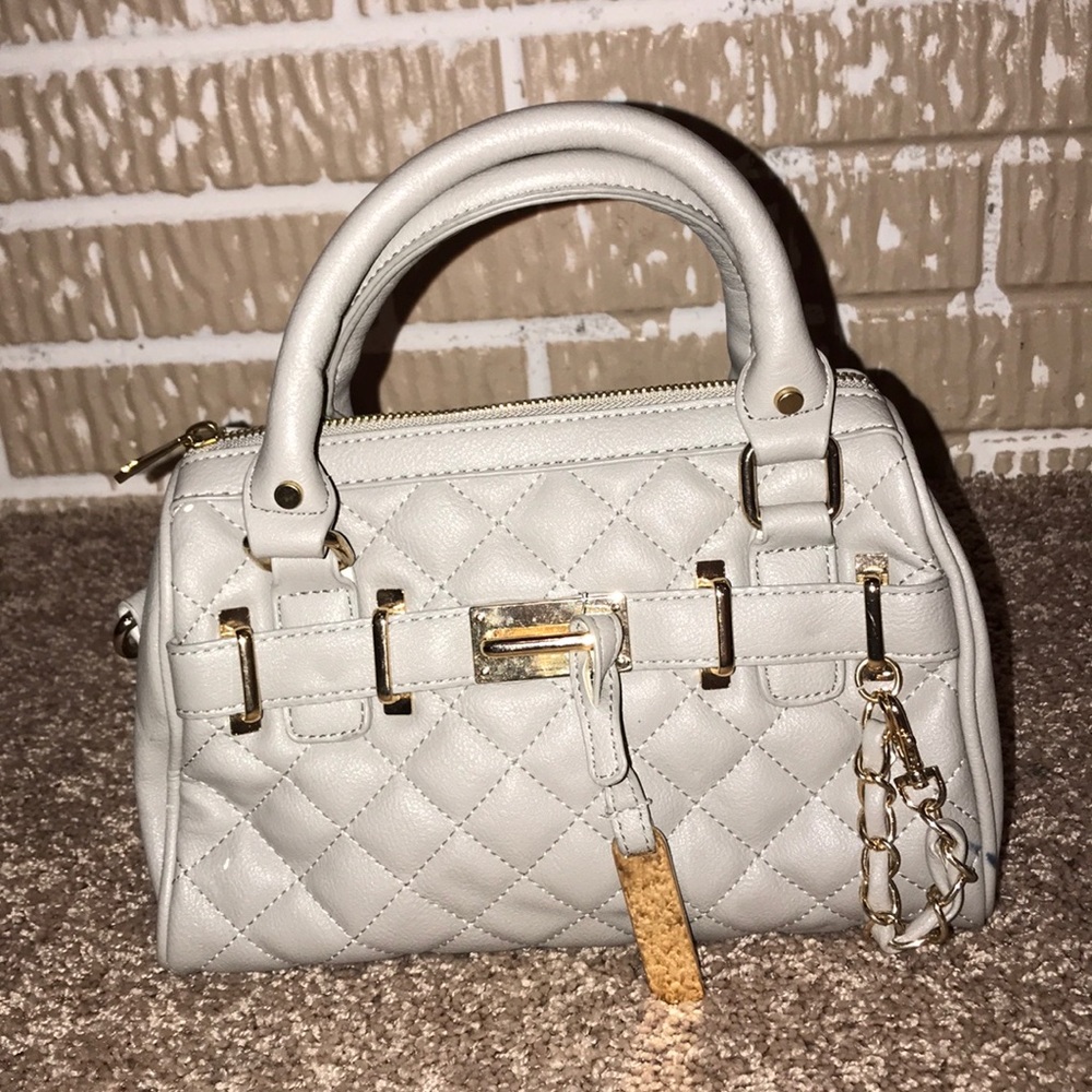 Hand bag